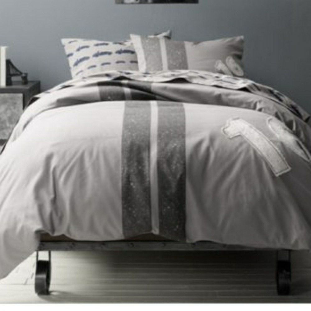 Restoration hardware twin bedding set